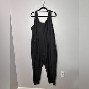 Elegant Black Sleeveless Jumpsuit